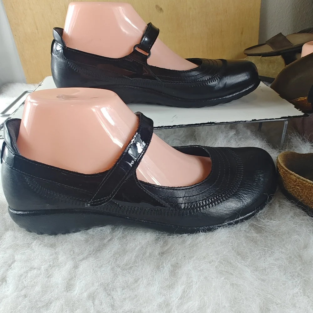 Naot Black Leather Mary Jane Shoes EUR 39 - Picture 5 of 10